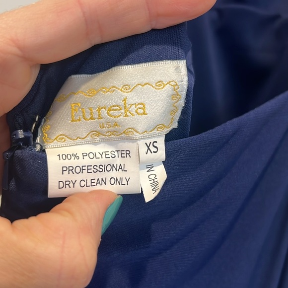 Eureka USA Elegant Navy Blue Embellished Gown size XS. - Picture 14 of 14